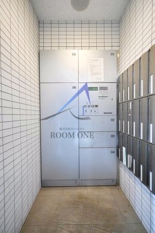 その他共有部分　宅配ボックスと集合ポストです。