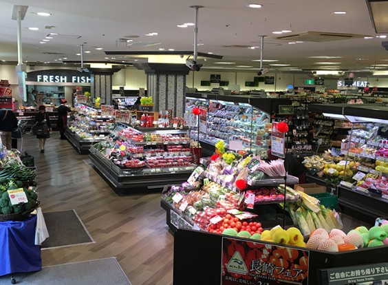 スーパー　プレッセ田園調布店（スーパー）まで737m
