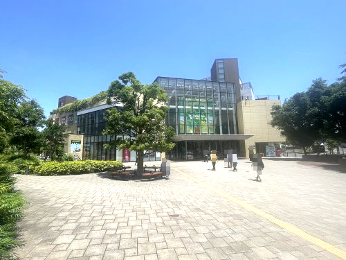 ショッピングセンター　イオンモール多摩平の森（ショッピングセンター）まで797m