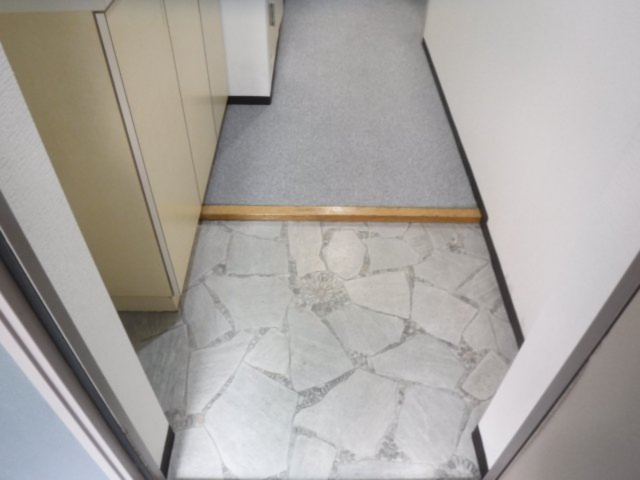 玄関　※別号室参照