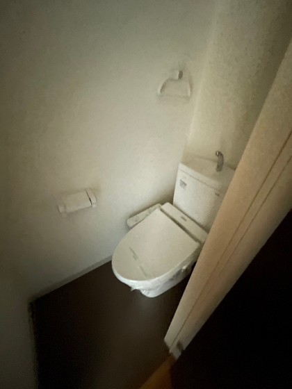 トイレ　※別部屋の写真です