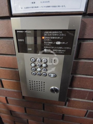 セキュリティ　大国町レジデンス　オートロック