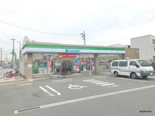 コンビニ　ファミリーマート 淀川加島店（コンビニ）まで199m