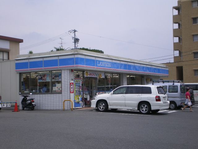 コンビニ　ローソン（コンビニ）まで400m