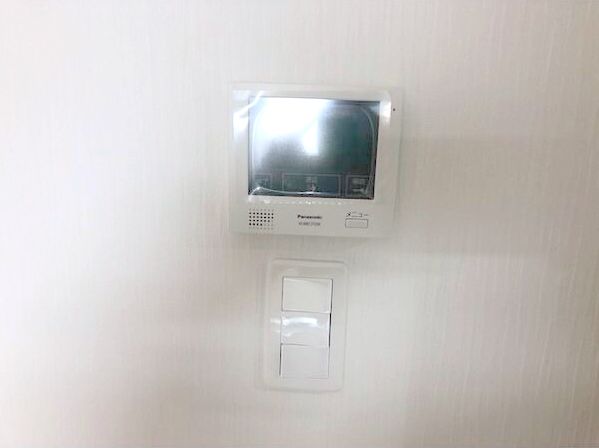 セキュリティ　モニター付きインターホンです♪