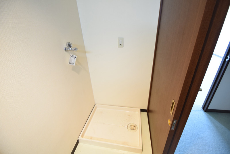 玄関　※同室参考写真※