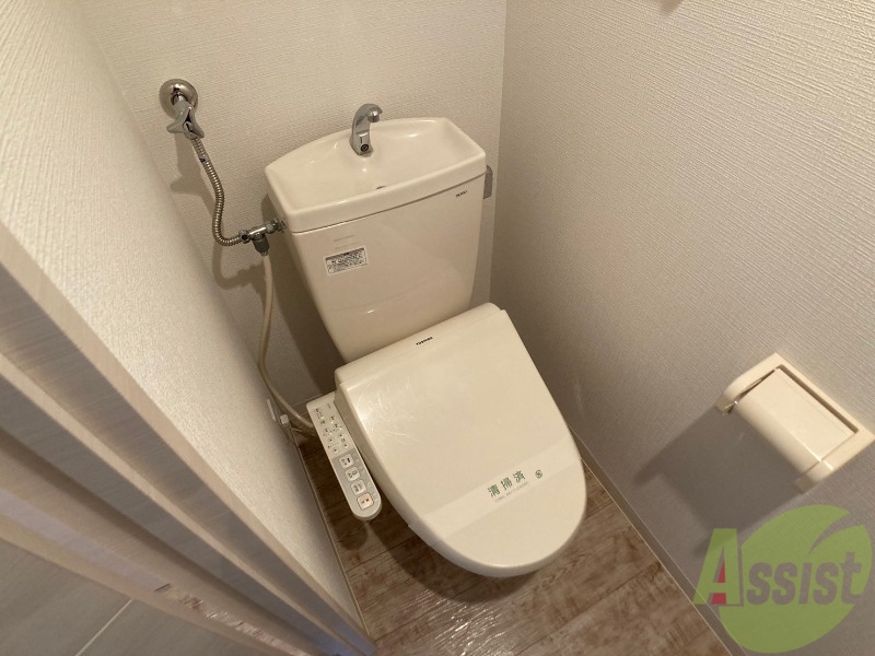 トイレ　シャワートイレになっているので快適です！