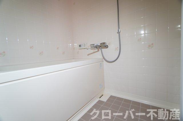 ＪＲ予讃線 宇多津駅 徒歩15分 5階建 築31年の風呂写真