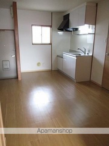 ＪＲ山陽本線 東岡山駅 徒歩10分 2階建 築33年の居間写真