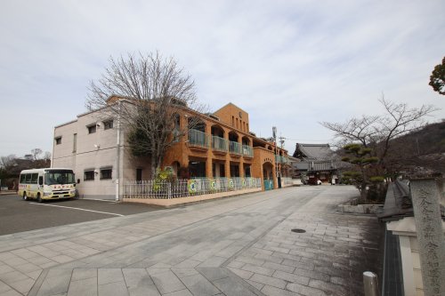 幼稚園・保育園　認定こども園錦渓幼稚園（幼稚園・保育園）まで886m