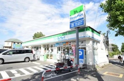 コンビニ　ファミリーマート 港南台ガーデン店（コンビニ）まで318m