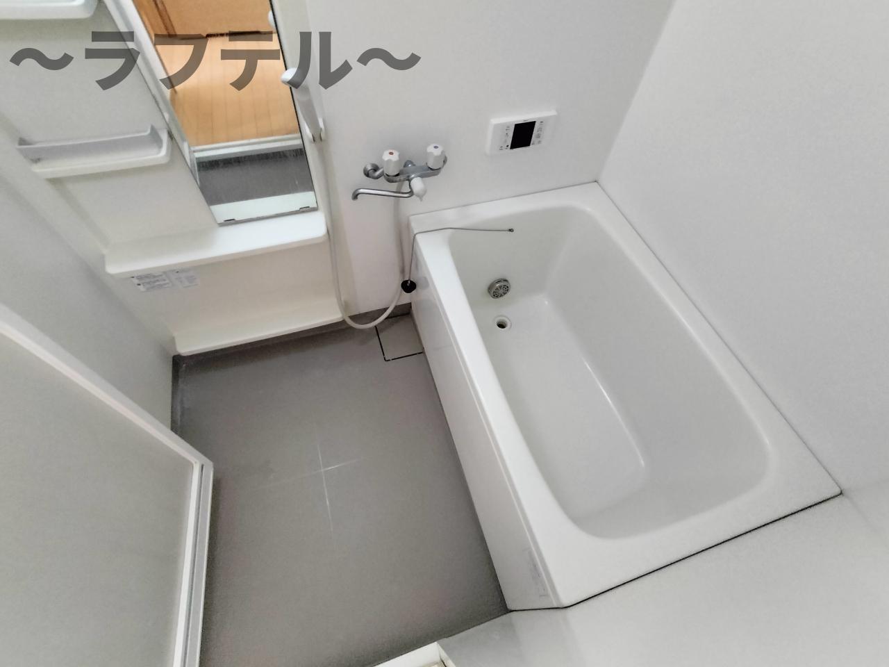 バス・シャワールーム　別部屋イメージ写真