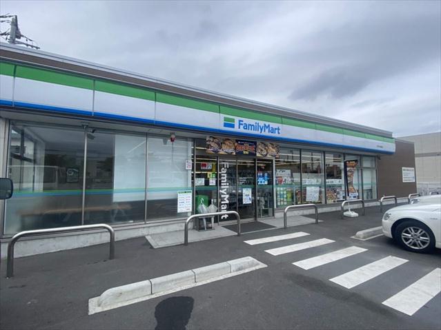 コンビニ　ファミリーマート八潮大曽根店（コンビニ）まで1256m