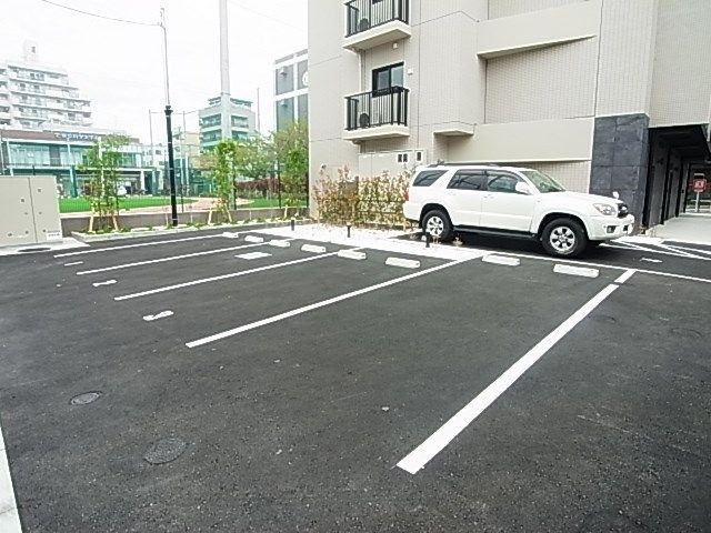 駐車場　駐車場