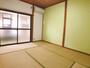 居室・リビング　和室6帖の綺麗なお部屋（室内クロスリフォーム済み）