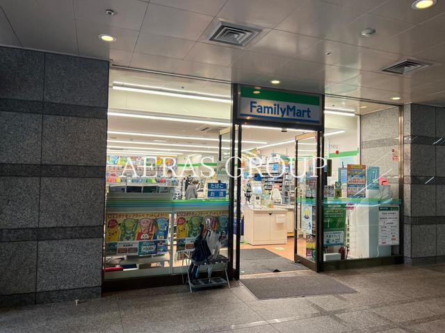 コンビニ　ファミリーマート 御殿山トラストタワー店（コンビニ）まで479m