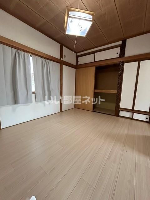 ＪＲ白新線 東新潟駅 徒歩66分 2階建 築46年の居間写真