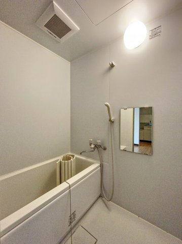 バス・シャワールーム　他号室参考写真になりますので、雰囲気だけご参考ください。