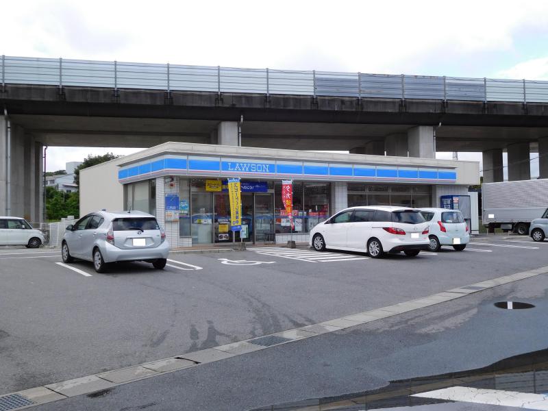 コンビニ　ローソン東広島高屋町桧山店（コンビニ）まで400m