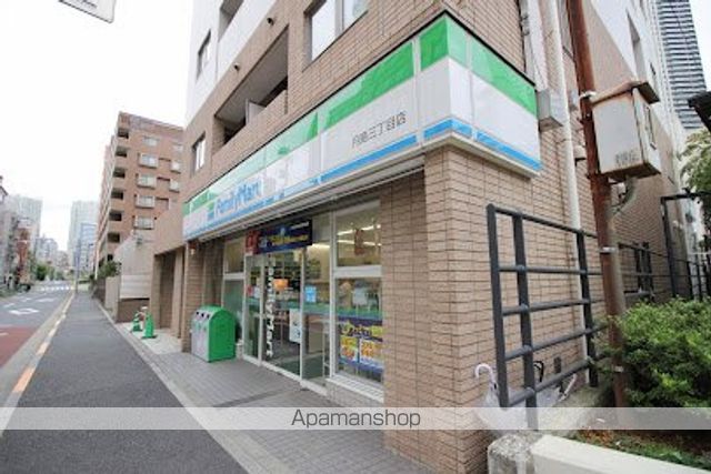 コンビニ　ファミリーマート月島三丁目店（コンビニ）まで99m