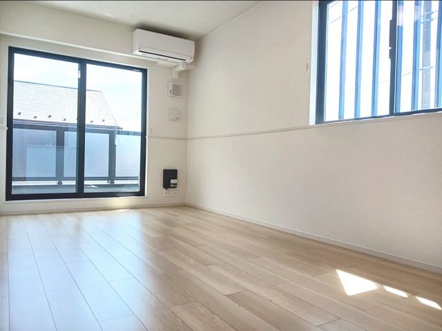 クラリエートIIの居間写真