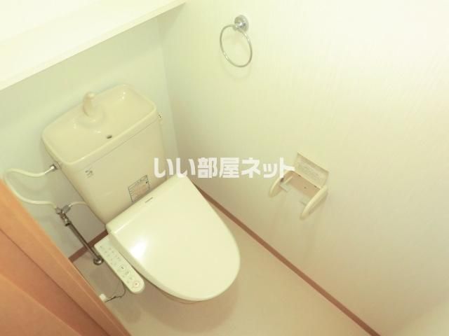 ISSAのトイレ写真