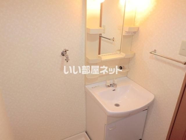 ISSAの内装写真