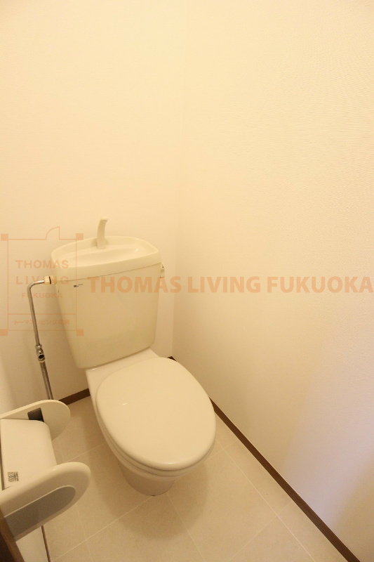 ＪＲ鹿児島本線 福工大前駅 徒歩20分 3階建 築28年のトイレ写真
