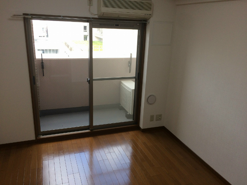 居室・リビング　※別部屋のお写真になります