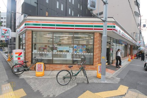 コンビニ　セブンイレブン 四ツ橋南堀江店（コンビニ）まで171m