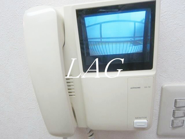 セキュリティ　モニター付きインターホンです。