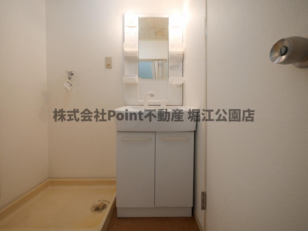 地下鉄長堀鶴見緑地線 西長堀駅 徒歩3分 6階建 築45年の内装写真
