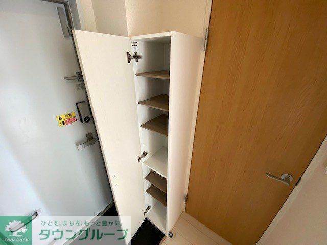 玄関　シューズボックス