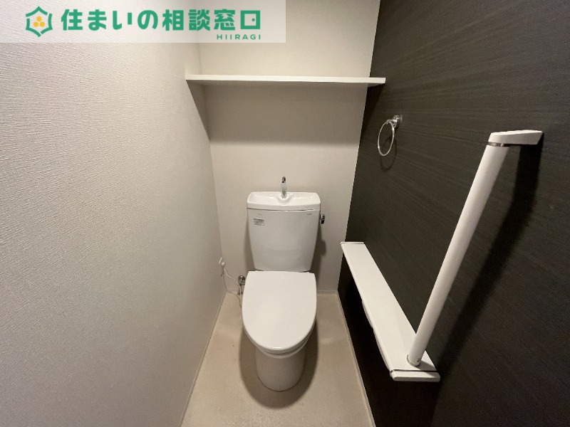 名鉄名古屋本線 東岡崎駅 徒歩14分 4階建 築9年のトイレ写真