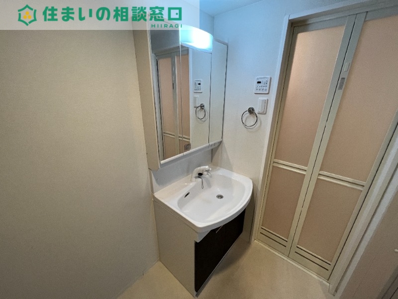 名鉄名古屋本線 東岡崎駅 徒歩14分 4階建 築9年の内装写真