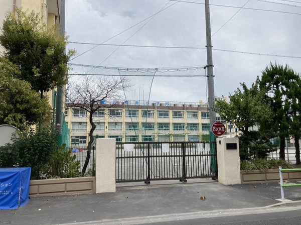 小学校　葛飾区立小松南小学校（小学校）まで398m