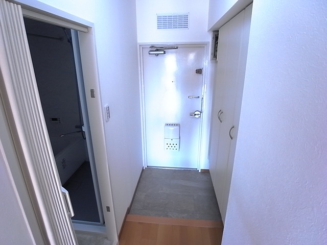 夙川グリーンタウン 南棟の玄関写真