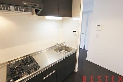 キッチン　※同建物内・別タイプの参考写真です。