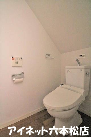 地下鉄空港線 唐人町駅 徒歩10分 3階建 築21年のトイレ写真