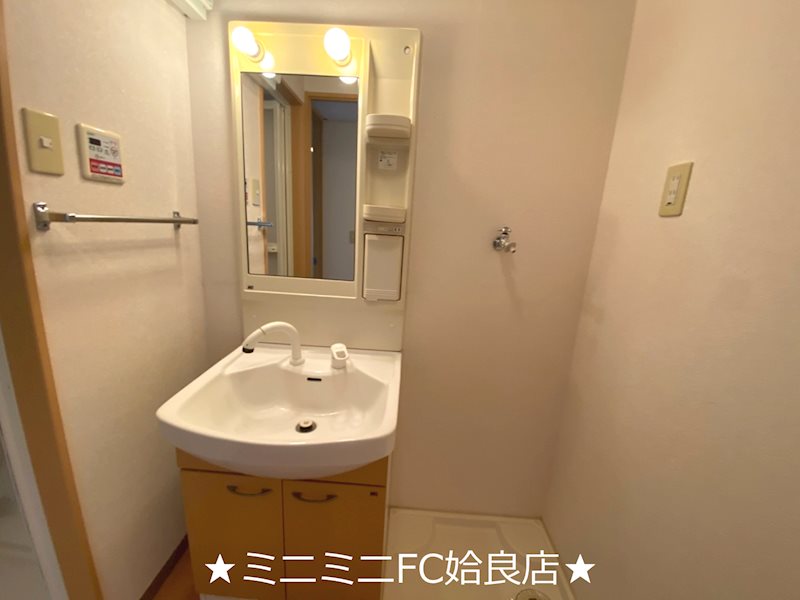 ＪＲ日豊本線 加治木駅 徒歩12分 2階建 築20年の内装写真