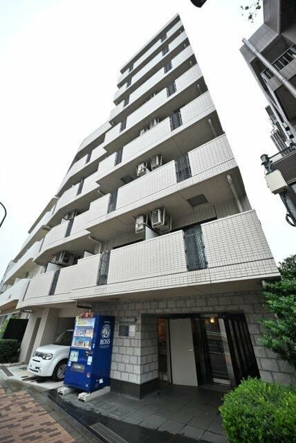 建物外観　外観は落ち着いています