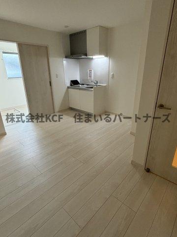 居室・リビング　こちらのリビングで趣味の時間をお楽しみください