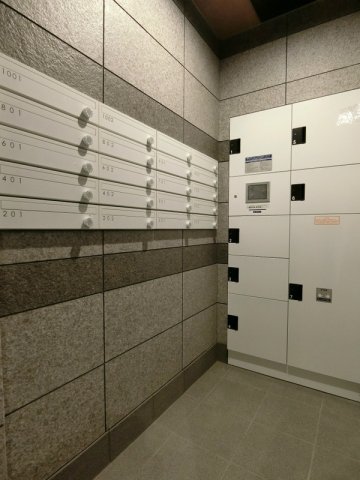 東京メトロ東西線 神楽坂駅 徒歩6分 10階建 築10年の外観写真