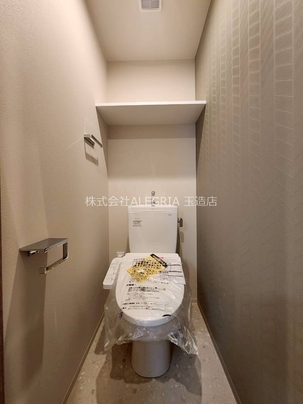 地下鉄中央線 緑橋駅 徒歩2分 11階建 築1年のトイレ写真