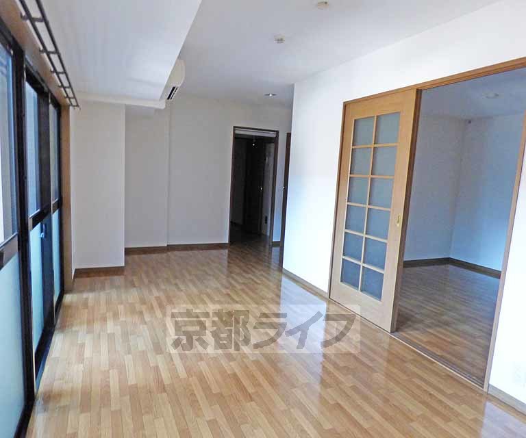 居室・リビング　広いお部屋です。