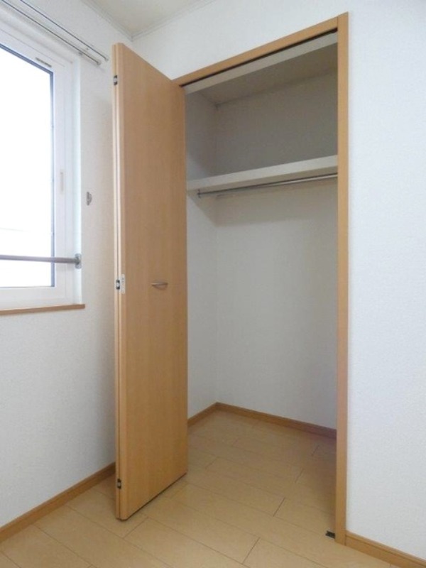 収納　図面と現状に相違がある場合には現状を優先