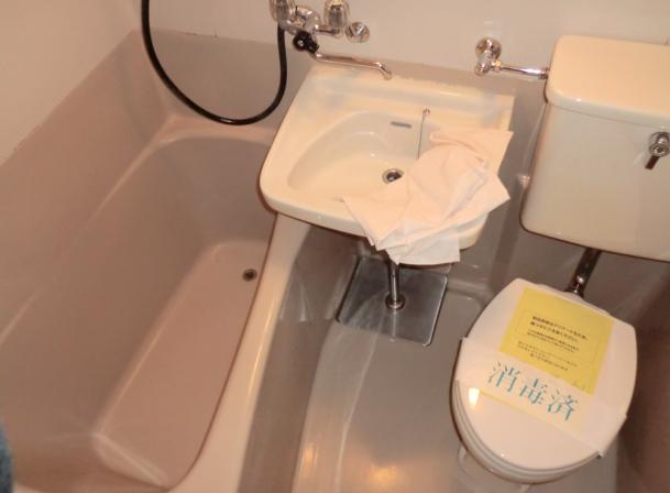 バス・シャワールーム　☆お風呂とトイレは一緒になります☆