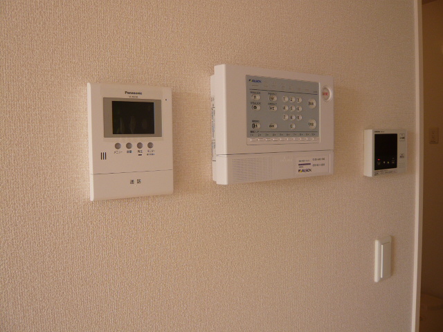 セキュリティ　アルソックセキュリティシステム・モニタードアホン完備