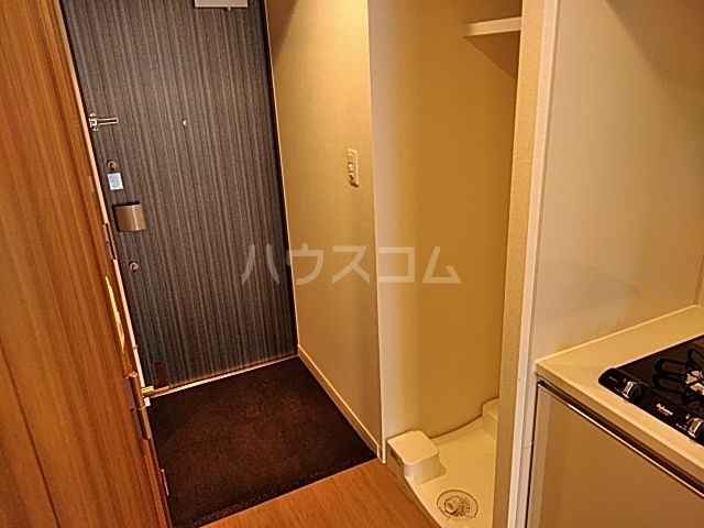 【名古屋市西区幅下のマンションの玄関】