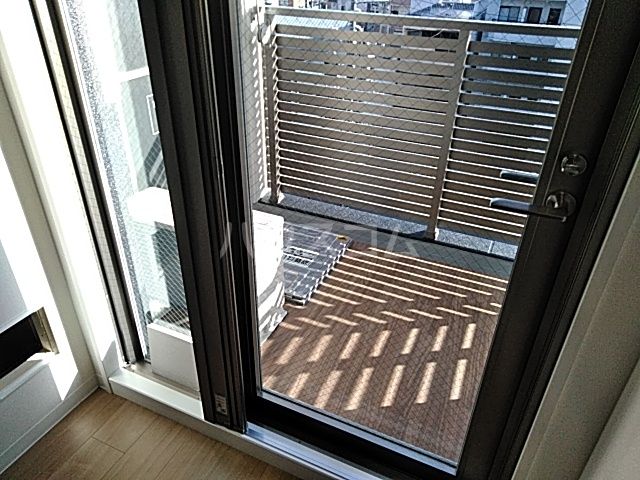 【名古屋市西区幅下のマンションのバルコニー】